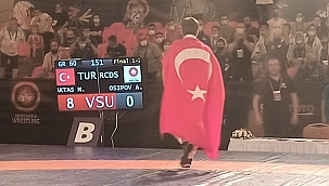 BÜYÜKŞEHİRLİ GÜREŞÇİ DÜNYA ŞAMPİYONU OLDU