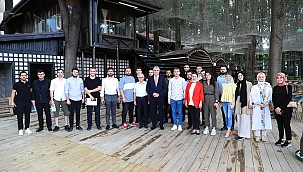 Başkan Yüce, Gençlik Meclisi öğrencileriyle bir araya geldi