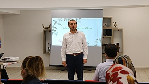 Gençlik Merkezinde Sosyal Gelişim Sergisi