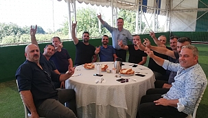 Kahvaltı Programında Bozkurt Selamı...