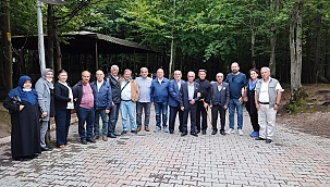 Eski Hastane Personeli yıllar sonra Salman Dede'de buluştu