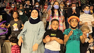 Millet Bahçesi’nde Sahne Çocuklar İçin Kuruldu