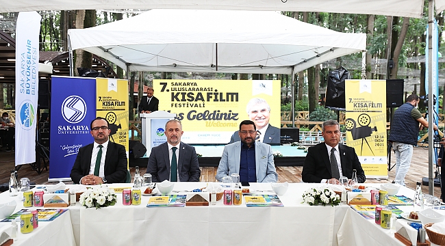 "Sanatın Öğretici Gücüne İhtiyacımız Var"