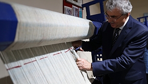 Başkan Yüce, Yağcıbedir Halısının Kesimini Yaptı