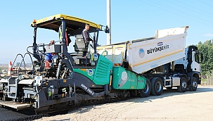Büyükşehir Asfaltta Ara Vermiyor