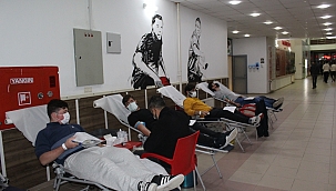 GSB SAKARYA YURTLARINDA ÖĞRENCİLERDEN KAN BAĞIŞI