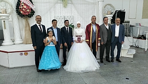 İlçe Siyasetini Buluşturan Düğün...