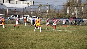 Akovaspor, Dikmen'i yedi bitirdi!