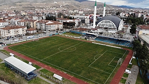 İLÇELER YEPYENİ TRİBÜNLERİNE KAVUŞTU