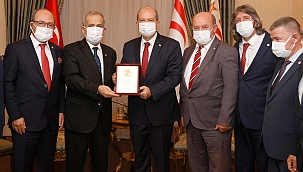 TGF Cumhurbaşkanı Ersin Tatar'ı Ziyaret Etti