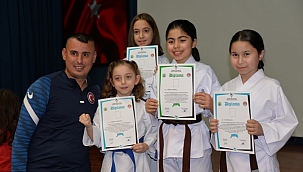 HENDEKLİ KARATECİLER TERFİ ETTİ