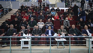 Şampiyonlar mindere çıkıyor...