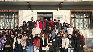 Turizmciler doğal ve tarihi güzellikleri gezdi