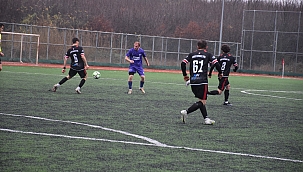 Yenimahallespor'la Kazımpaşa berabere kaldı.(1-1)