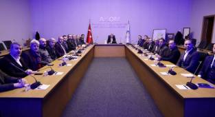 Başkan Yüce AKOM’da Bürokratlarıyla Buluştu