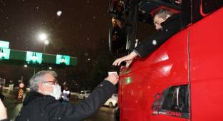 Başkan Yüce sürücülere ve yolculara çorba ikram etti