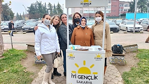 İYİ PARTİ KADIN KOLLARI SAHADA...