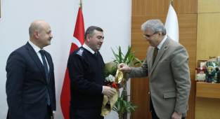 Önce vicdan penceresinden bakıyoruz