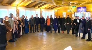 AK KADINLAR HENDEK'TE TOPLANDI!