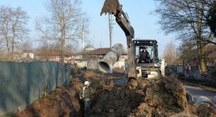 AŞAĞIÇALICA’YA GÜÇLÜ HİZMET