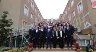 Başkan tesisleri gezdi...