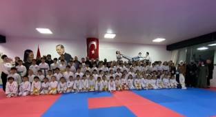 GELECEĞİN SPORCULARI TERFİ ETTİ