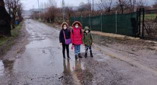 Muhtar Adem Demir'den yol şikayeti!