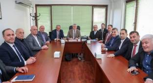 Başkan Yüce Ulaşım Sektörü Temsilcileriyle Buluştu 