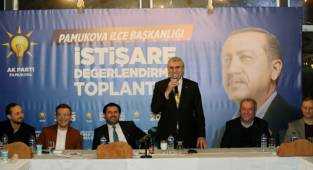 Gençlerle bir araya gelince kendimi daha genç hissediyorum