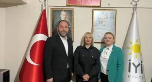İYİ Parti'de Reyhan Zencir'in yerine Meral Peker atandı