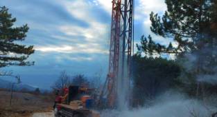 Büyükşehir 200 Metre Derinden Suyu Çıkarıp Sorunu Çözdü