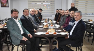 Şampiyonları buluşturan iftar!