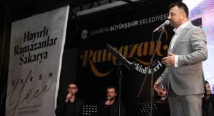 Tarık Genç Sevenleriyle Buluştu