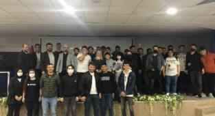 ÜNİVERSİTELİ GENÇLERE DİJİTAL BAĞIMLILIK SEMİNERİ