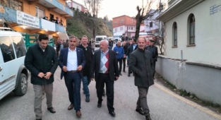 ZIRVEDE DEV İFTAR!