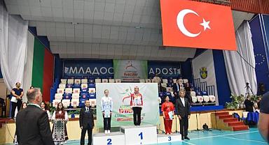 Büyükşehir Avrupa'yı Salladı