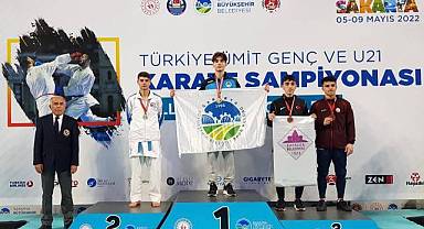 Karate Şampiyonasına Büyükşehir damga vurdu