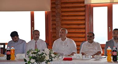 SAÜ’DEN BAŞKAN BABAOĞLU’NA TEŞEKKÜR