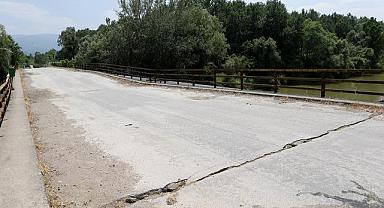 Büyükşehir Mollaköy köprüsünü yeniliyor