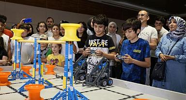 GELECEĞİN BİLİM İNSANLARI İCATHANELERDE YETİŞİYOR!