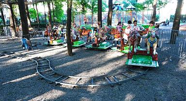 Büyükşehir bir lunaparkı daha hizmete açtı