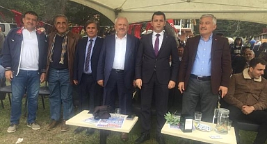 Hüdaverdi Bahadır, Mesudiye'den Hendek'e selam getirdi