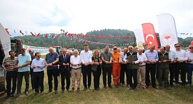 Vali Kaldırım'ın katılımıyla Acelle Yayla Şenlikleri başladı.