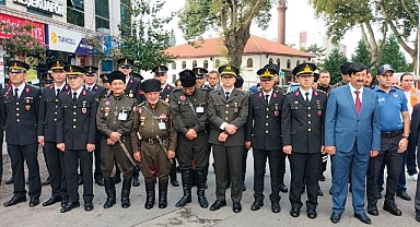 Bayrakların az olduğu 30 Ağustos...