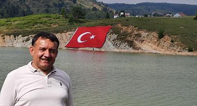 CHP Toplantısında bülbül gibi şakıyan muhtarlar, MHP toplantısında sustu