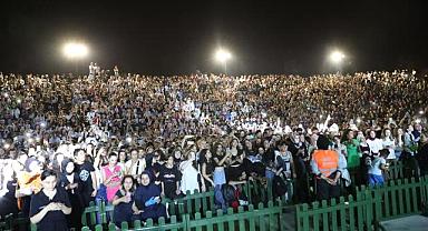 Kolpa konserine rekor katılım!