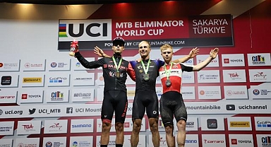 Sakarya MTB Kupası Gece Yarışı nefes kesti!