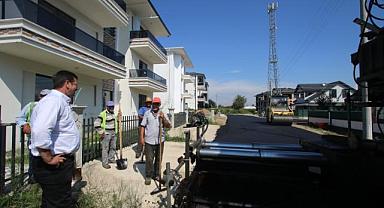 Akyazı’da asfalt çalışmaları tüm hızı ile sürüyor