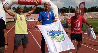 Atletizmde altın madalya geldi