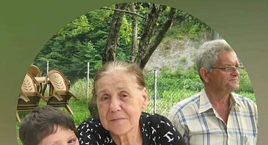 HENDEK'İN FATMA EBESİ VEFAT ETTİ.